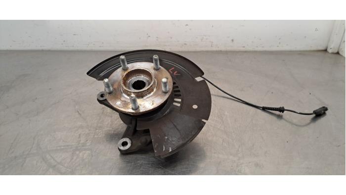 Achsschenkel links vorne Renault Arkana