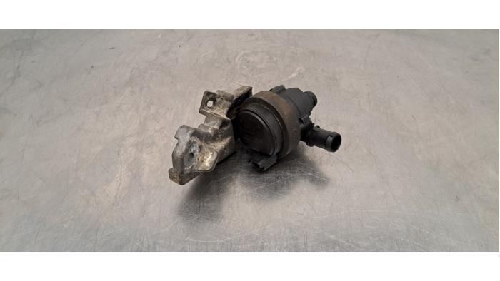 Extra waterpomp Renault Trafic