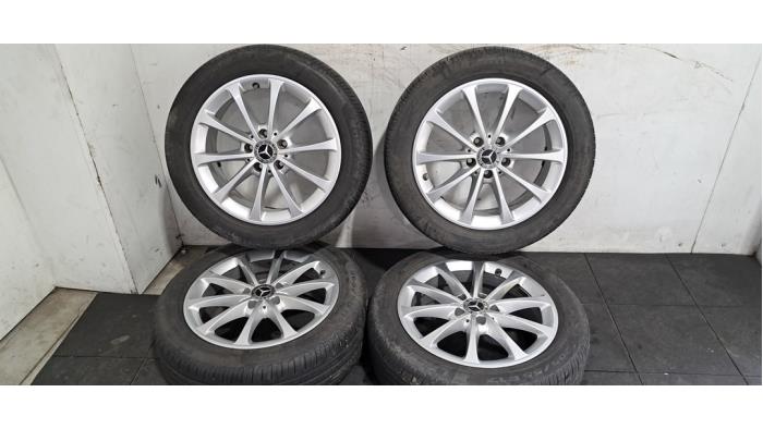 Felgen Set + Reifen Mercedes A-Klasse