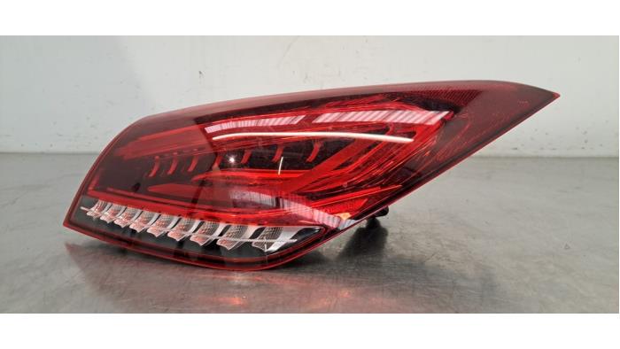 Правий задній ліхтар Mercedes CLA
