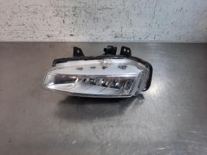 Gebruikte Mistlamp links-voor Landrover Discovery Sport (LC) 2.0 TD4 150 16V Prijs € 133,10 Inclusief btw aangeboden door Autohandel Didier