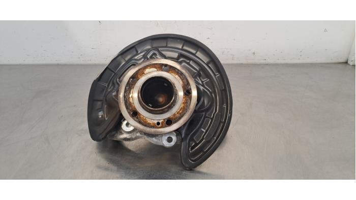 Fusee links-achter Mercedes CLA