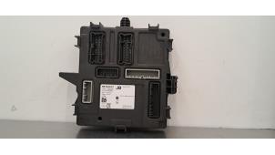 Gebruikte Computer Body Control Renault Megane IV Estate (RFBK) 1.6 E-Tech 160 Prijs € 133,10 Inclusief btw aangeboden door Autohandel Didier