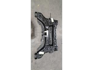 Gebruikte Subframe Renault Megane IV Estate (RFBK) 1.6 E-Tech 160 Prijs € 199,65 Inclusief btw aangeboden door Autohandel Didier