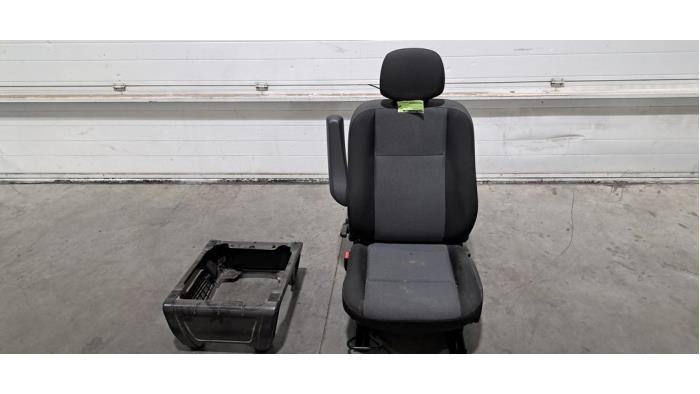 Stoel links Renault Master
