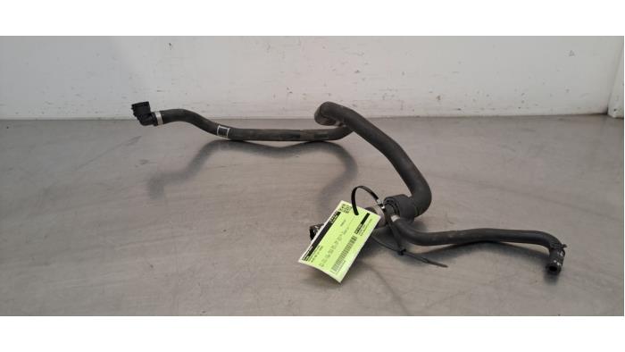 Tuyau radiateur Audi Q3 Tuyau radiateur Audi Q3