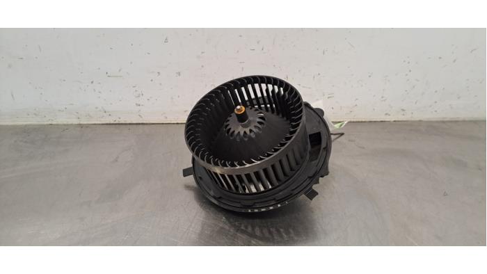 Kachel Ventilatiemotor Audi Q3