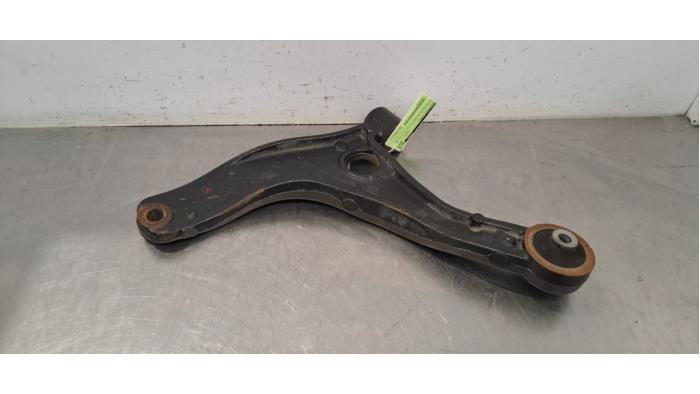 Draagarm links-voor Renault Master