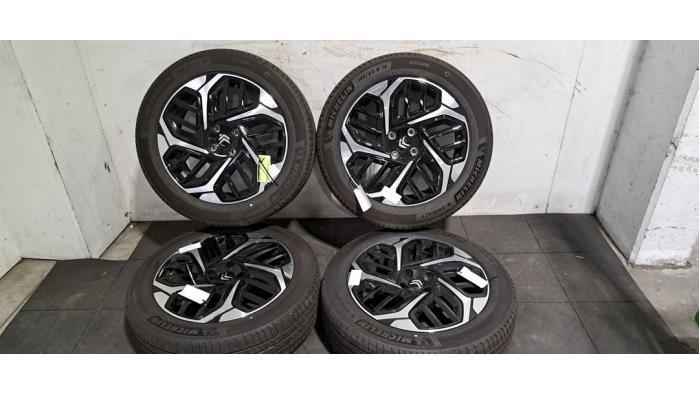 Velgen set + banden Citroen C4