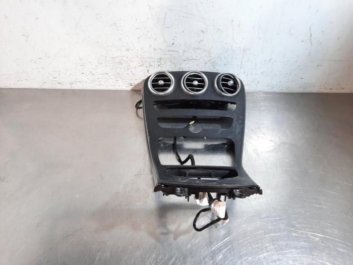 Dashboard deel Mercedes C-Klasse