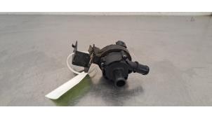 Gebruikte Extra waterpomp Renault Master III (FV) 2.3 dCi 135 16V FWD Prijs € 60,50 Inclusief btw aangeboden door Autohandel Didier