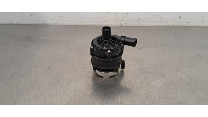 Extra waterpomp Audi Q3