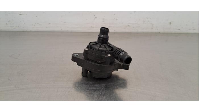 Extra waterpomp Citroen E-C3