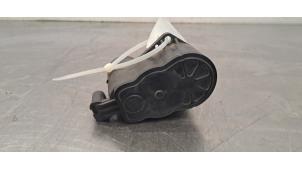 Gebruikte Handrem motor Peugeot 308 SW (F4/FC/FN/FR) 1.2 12V PureTech 130 Prijs € 66,55 Inclusief btw aangeboden door Autohandel Didier