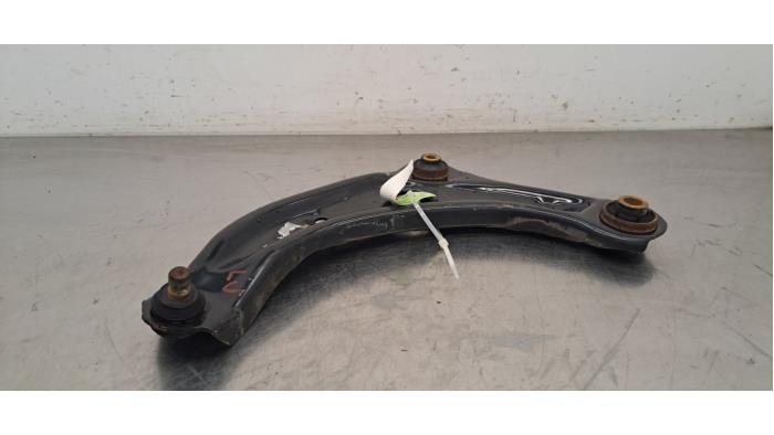 Draagarm links-voor Nissan Micra
