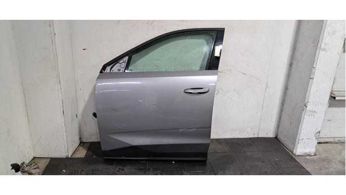Portier 4Deurs links-voor Peugeot 5008