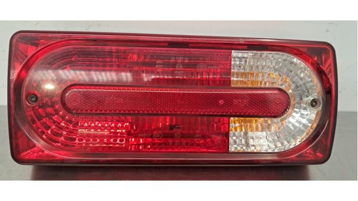Oikea takavalo Mercedes G-Klasse
