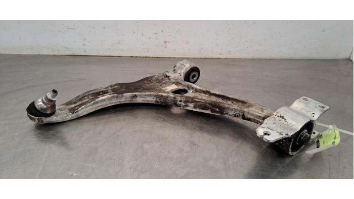 Draagarm links-voor Mercedes CLA