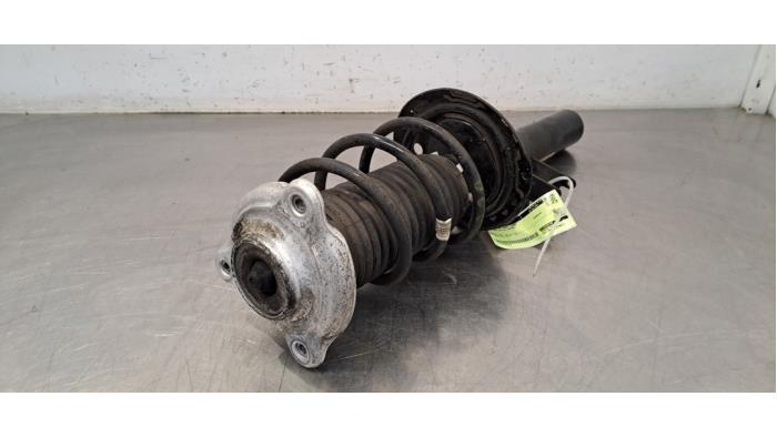 Schokdemper links-voor Mercedes CLA
