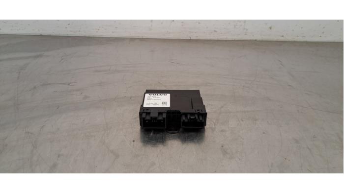 Module passage hayon Volvo XC60