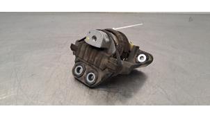 Gebruikte Motorrubber Volvo XC60 II (UZ) 2.0 D4 16V Prijs € 42,35 Inclusief btw aangeboden door Autohandel Didier