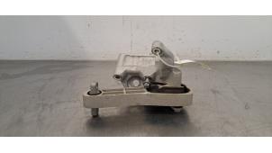 Gebruikte Motorsteun Volvo XC60 II (UZ) 2.0 D4 16V Prijs € 36,30 Inclusief btw aangeboden door Autohandel Didier