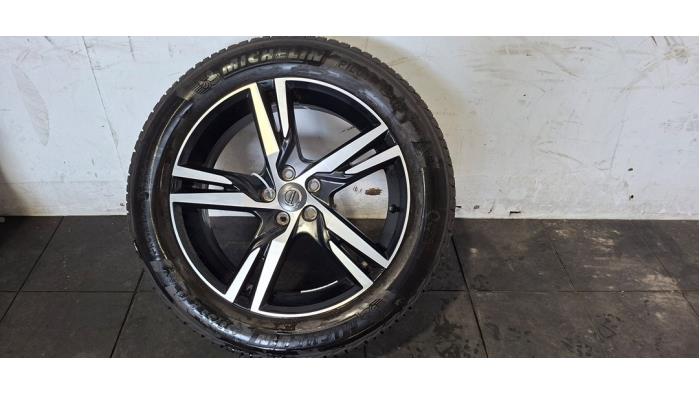 Wheel + winter tyre Volvo XC60