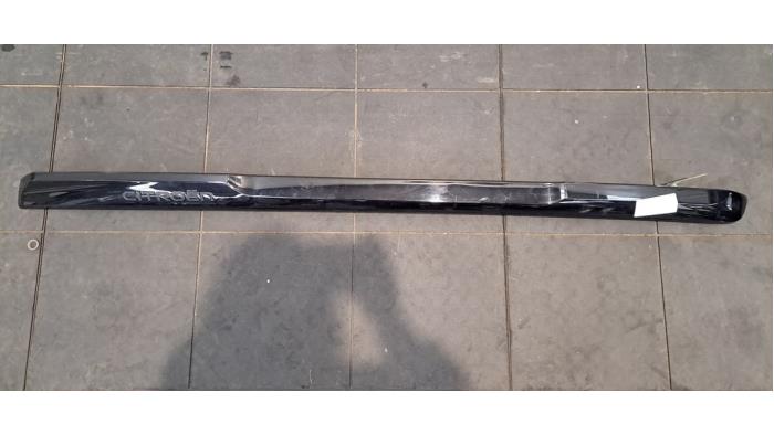Rail de toit droit Citroen C3