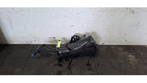 Gebruikte Adblue tank Volvo XC60 II (UZ) 2.0 D4 16V Prijs € 229,90 Inclusief btw aangeboden door Autohandel Didier