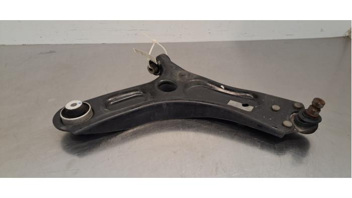Bras de suspension avant droit Citroen C3