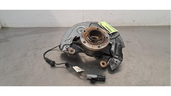 Fusee links-voor Peugeot 508