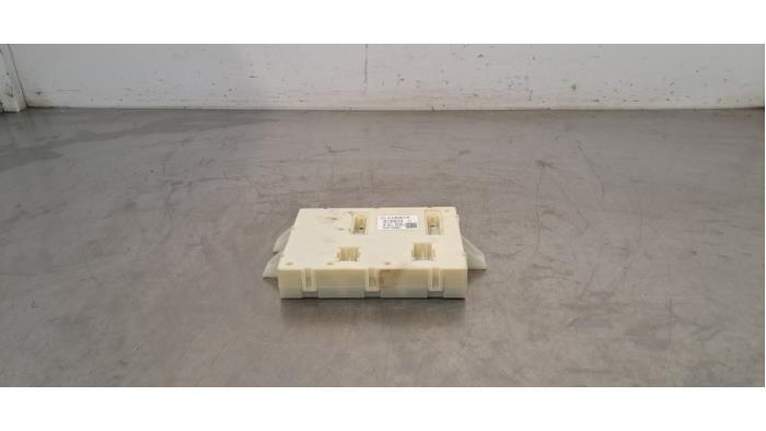 Boîte à fusibles Mercedes G-Klasse