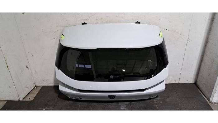 Задні двері Peugeot 308