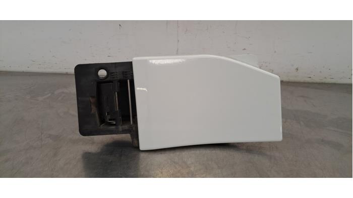 Tank Klep Nissan Primastar