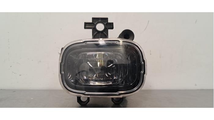 Luz antiniebla derecha delante Nissan Primastar