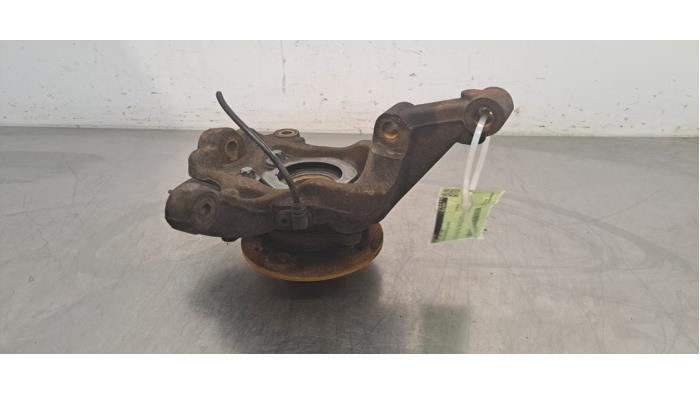 Fusee links-voor Nissan Primastar