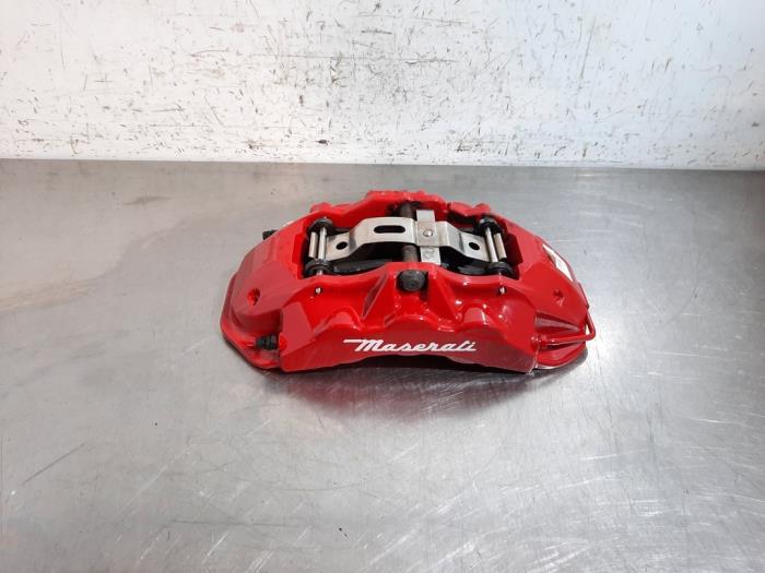 Remklauw (Tang) links-voor Maserati Quattroporte
