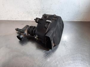 Gebruikte Luchtfilterhuis Maserati Quattroporte VI 3.0 S Q4 Biturbo V6 24V Prijs € 133,10 Inclusief btw aangeboden door Autohandel Didier