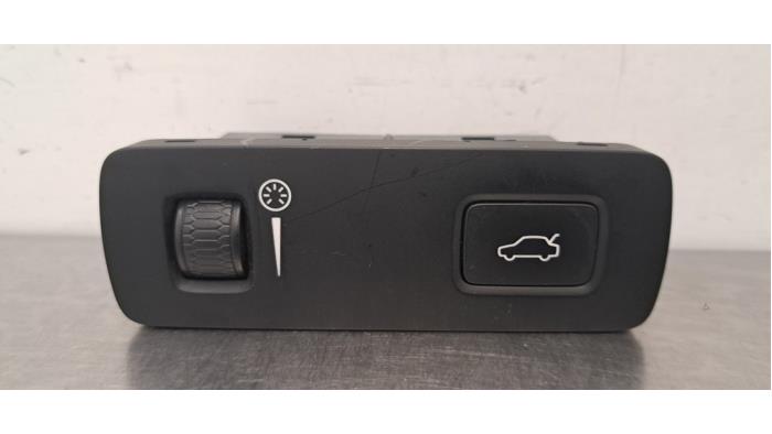 Schakelaar achterklep Volvo XC60