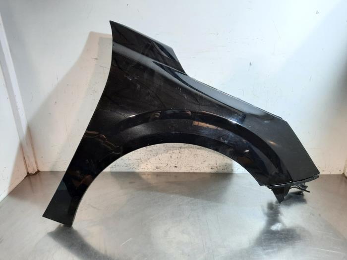 Scherm rechts-voor Peugeot 208 Scherm rechts-voor Peugeot 208
