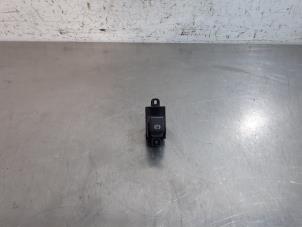 Gebruikte Handrem schakelaar Maserati Quattroporte VI 3.0 S Q4 Biturbo V6 24V Prijs € 24,20 Inclusief btw aangeboden door Autohandel Didier