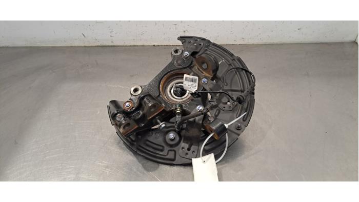 Fusee links-voor Peugeot 3008