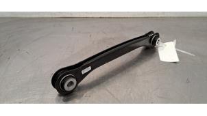 Gebruikte Triangel rechts-achter Peugeot 3008 III e-3008 Prijs € 30,25 Inclusief btw aangeboden door Autohandel Didier