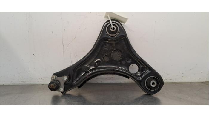 Bras de suspension avant droit Skoda Enyaq IV Bras de suspension avant droit Skoda Enyaq IV