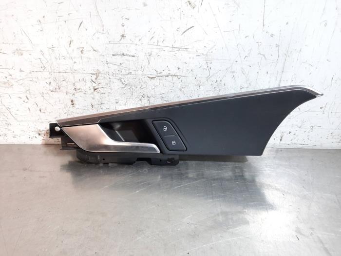 Portiergreep 4Deurs links-voor Audi A4