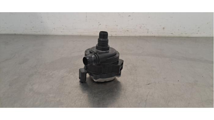 Extra waterpomp Peugeot 3008
