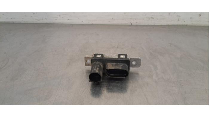 Relé de precalentamiento Landrover Evoque