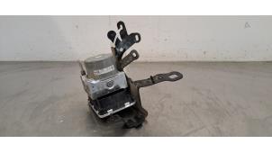 Gebruikte ABS Pomp Renault Grand Scénic IV (RFAR) 1.7 Blue dCi 120 Prijs € 266,20 Inclusief btw aangeboden door Autohandel Didier