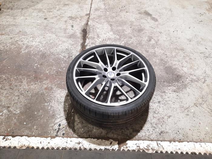 Velg + Band Maserati Quattroporte