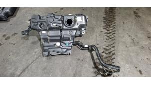 Gebruikte Brandstoftank Renault Grand Scénic IV (RFAR) 1.7 Blue dCi 120 Prijs € 266,20 Inclusief btw aangeboden door Autohandel Didier